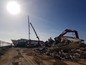 Demolición y gestión de residuos de embarcaciones